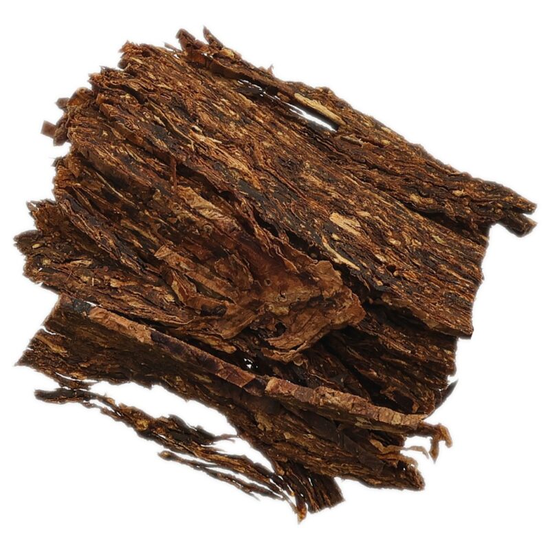 Detalle cercano del tabaco Cornell & Diehl Sansepolcro, resaltando el corte flake y los colores del Kentucky y Virginias