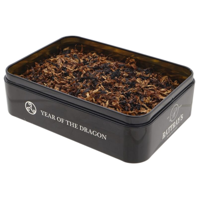 Vista abierta del tabaco Rattray's Year of the Dragon, mezcla con Black Cavendish, Burley y Virginia